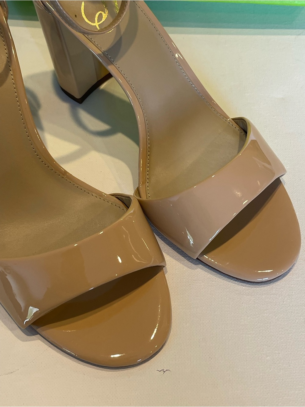NIB SAM EDELMAN BEIGE BLUSH PATENT BLOCK HEEL SANDAL WOMENS SIZE 9.5 WIDE - Picture 3 of 9